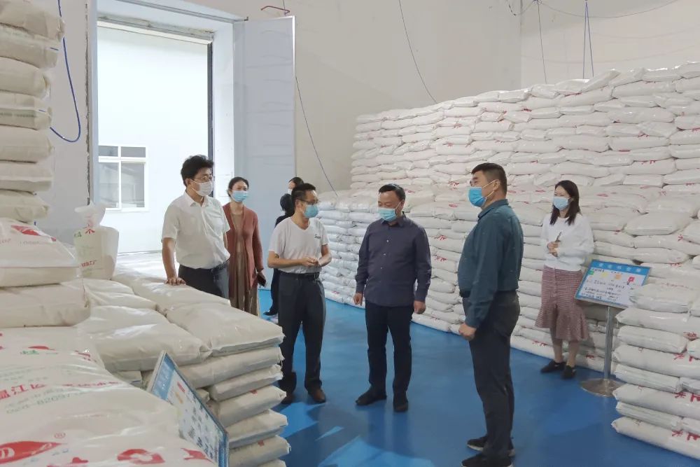 李峰主任赴汶川县威州粮食储备库督导调研粮油购销工作